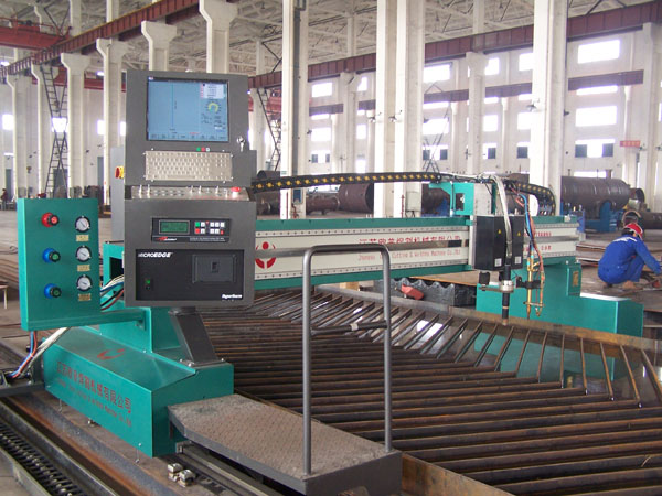 1618446817950207.jpg 等離子火焰切割機(jī).jpg